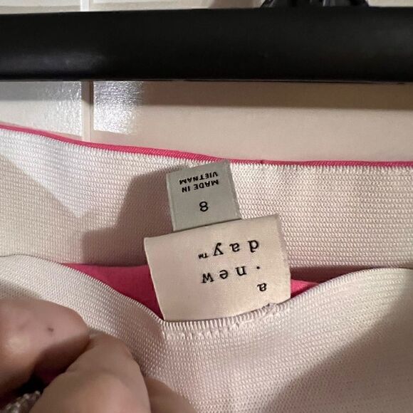 Women pants size M. Accepting offers - Picture 3 of 4